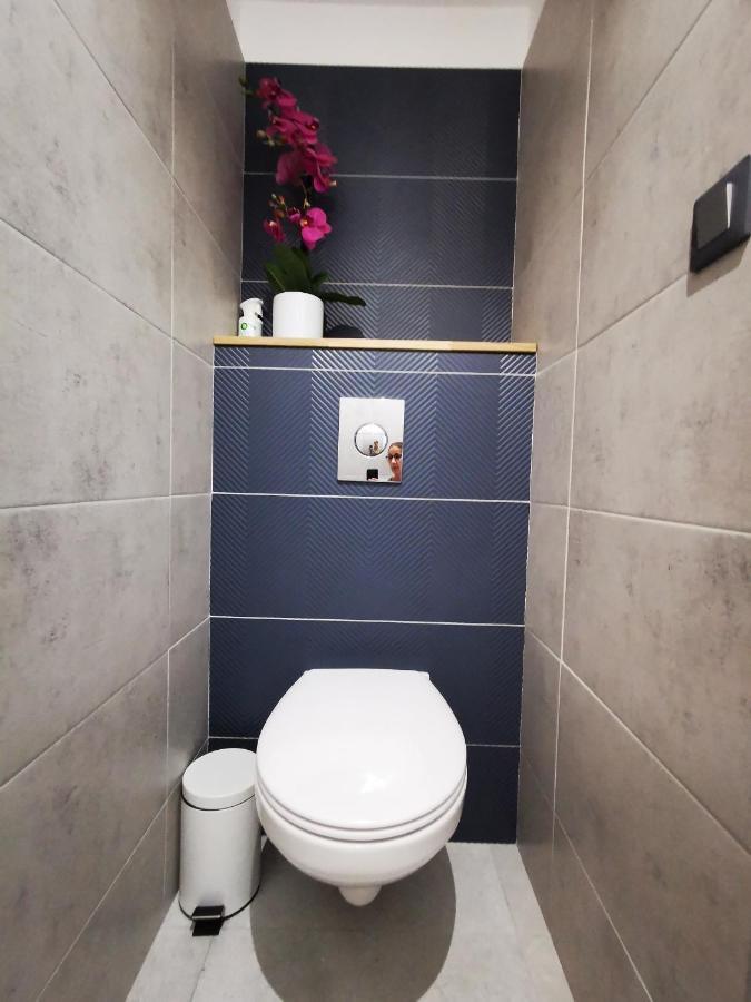 Jacuzzi Terrasse 86 - Terrasse & Climatisation - 4 Personnes - Bnb エペルネー エクステリア 写真