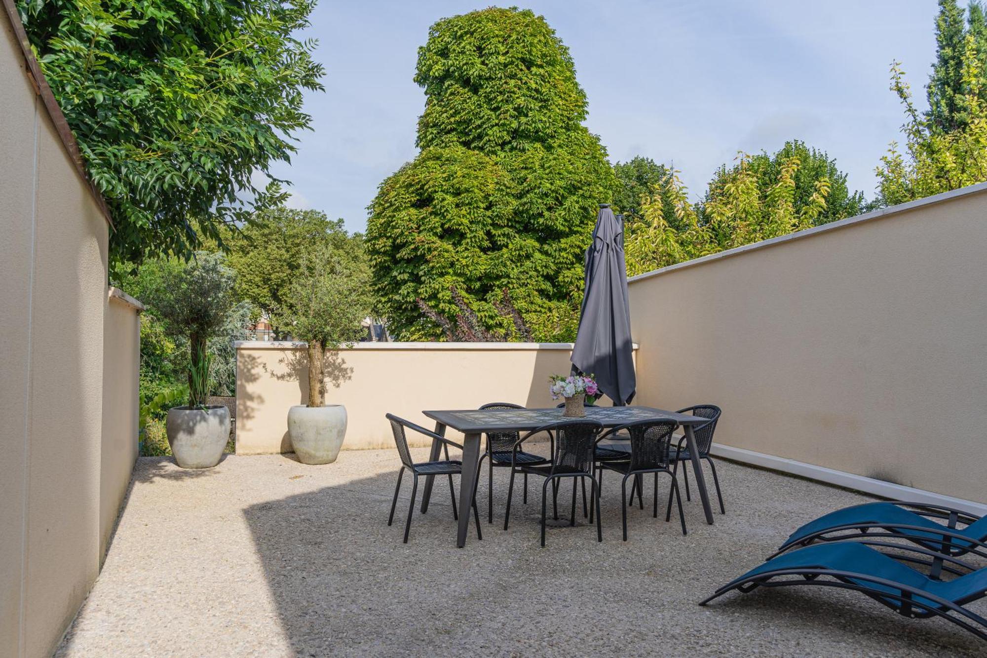 Jacuzzi Terrasse 86 - Terrasse & Climatisation - 4 Personnes - Bnb エペルネー エクステリア 写真