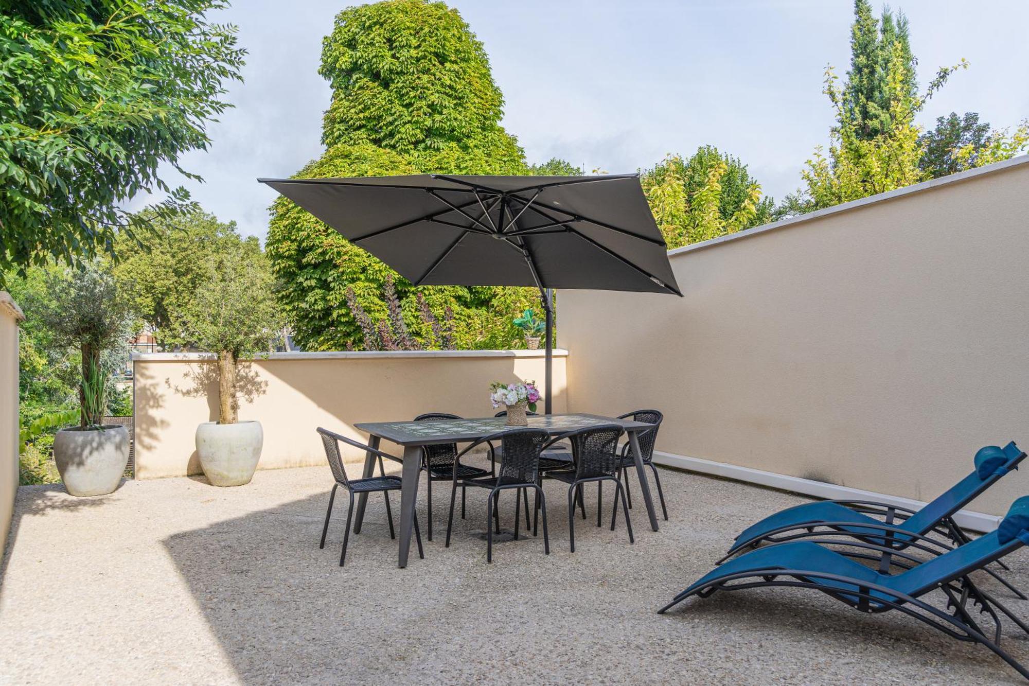 Jacuzzi Terrasse 86 - Terrasse & Climatisation - 4 Personnes - Bnb エペルネー エクステリア 写真